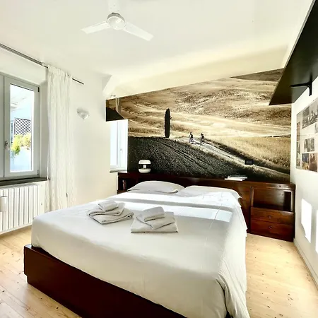 Bright House With Terrace In Santa Croce *