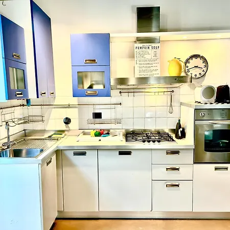 Bright House With Terrace In Santa Croce Apartment *