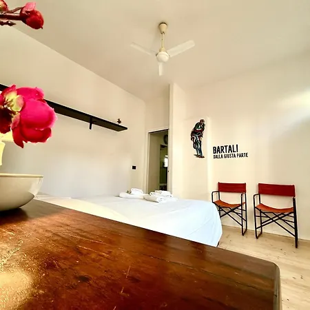 Bright House With Terrace In Santa Croce *