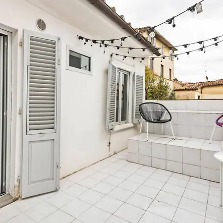 Bright House With Terrace In Santa Croce Appartement